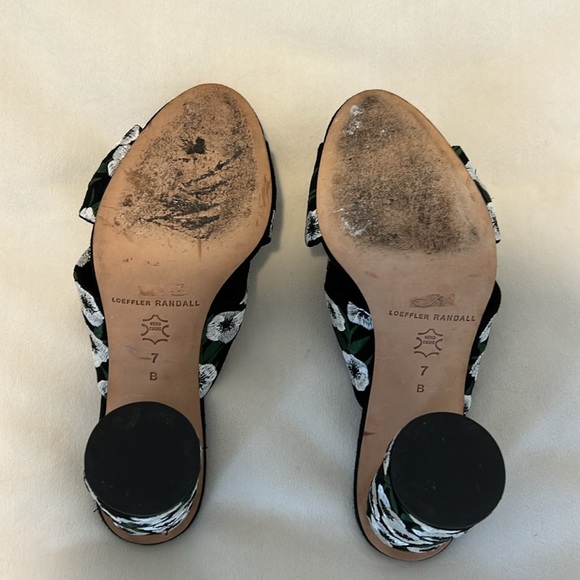 Loeffler Randall Sandals, Size 7B - Picture 3 of 4
